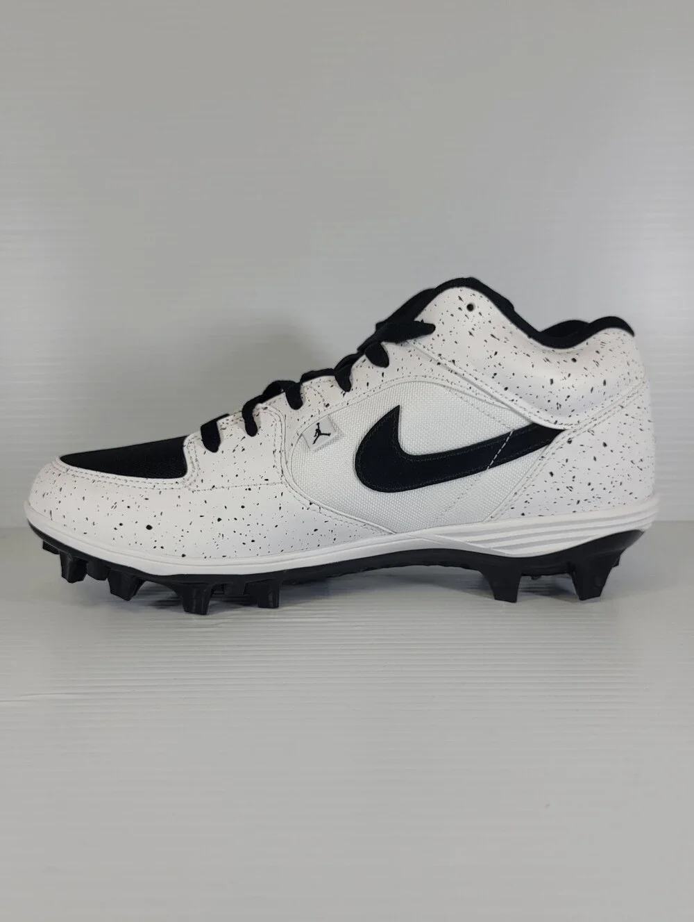 Jordan Stadium 90 Low TD White Cement Football Cleats HQ0210-100 Mens Size